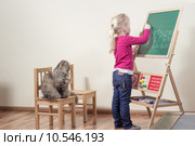 girl cute animal fun child. Стоковое фото, фотограф Alfred Grüner / PantherMedia / Фотобанк Лори