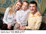 Joyful family. Стоковое фото, фотограф Dmitriy Shironosov / PantherMedia / Фотобанк Лори