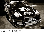 Гоночный автомобиль перед стартом. Дрифтинг в Паттае 15.01.2012. Таиланд. Редакционное фото, фотограф Chere / Фотобанк Лори