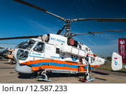 Ка-32А11ВС транспортный вертолет для МЧС России. Международный авиационно-космический салон МАКС-2015. Редакционное фото, фотограф Алексей Бок / Фотобанк Лори