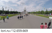 Центральный павильон и центральная авеню на ВДНХ (2015 год). Редакционное видео, видеограф Vladimir Botkin / Фотобанк Лори