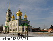 Успенский собор в Тульском кремле зимой (2015 год). Редакционное фото, фотограф Енин Арсений / Фотобанк Лори