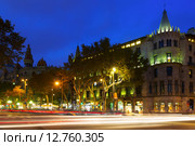 Evening view of Passeig de Gracia in Barcelona. Стоковое фото, фотограф Яков Филимонов / Фотобанк Лори