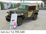 Советский ретро-автомобиль ГАЗ-67Б 1943 г.в. на Международном военно-техническом форуме "Армия-2015". Кубинка, военно-патриотический парк "Патриот" Редакционное фото, фотограф Игорь Долгов / Фотобанк Лори