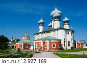 Собор Успения Пресвятой Богородицы. Тихвинский Богородице-Успенский монастырь (2014 год). Редакционное фото, фотограф Александр Щепин / Фотобанк Лори