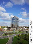 Здание компании "Роснефть" в городе Краснодар (2015 год). Редакционное фото, фотограф Сергей Васильев / Фотобанк Лори
