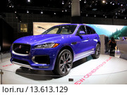 Внедорожник Jaguar F-Pace (2015 год). Редакционное фото, фотограф Роман Коротков / Фотобанк Лори