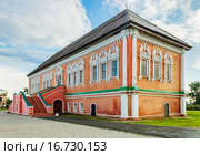 Старинное здание палаты Строгановых в Усолье. Россия (2015 год). Редакционное фото, фотограф Алексей Яговкин / Фотобанк Лори