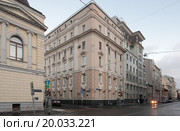 Москва, дом на углу улиц Поварской и Малого Ржевского переулка зимой (2015 год). Стоковое фото, фотограф Дмитрий Неумоин / Фотобанк Лори