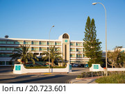 Кипр. Constantinou Bros Pioneer Beach Hotel (2015 год). Редакционное фото, фотограф Михаил Ворожцов / Фотобанк Лори