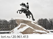 Медный всадник. Зимний Санкт-Петербург (2016 год). Редакционное фото, фотограф Александр Алексеев / Фотобанк Лори