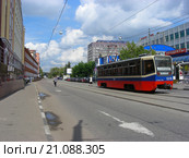 Улица Измайловский Вал. Москва (2015 год). Редакционное фото, фотограф lana1501 / Фотобанк Лори