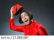 Man wearing red fez hat. Стоковое фото, фотограф Elnur / Фотобанк Лори