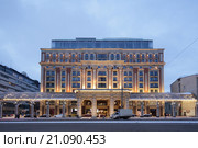 Москва, Отель Ritz Carlton Montreal на Тверской дом 3 (2016 год). Редакционное фото, фотограф Дмитрий Неумоин / Фотобанк Лори