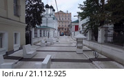 Пешеходная зона в Черниковском переулке, Москва. Съемка с квадрокоптера (2015 год). Редакционное видео, видеограф Сергей Полетаев / Фотобанк Лори