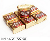 Конфеты "Птичье молоко", продукция кондитерской фабрики  "Рот Фронт" (2016 год). Редакционное фото, фотограф Dmitry29 / Фотобанк Лори