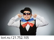 Funny man with giant bow tie. Стоковое фото, фотограф Elnur / Фотобанк Лори