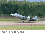 Международный авиационно-космический салон МАКС-2015. Перспективный авиационный комплекс фронтовой авиации ПАК ФА, Т-50 - многоцелевой истребитель пятого поколения. Редакционное фото, фотограф Игорь Долгов / Фотобанк Лори