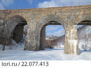 Один из виадуков Кругобайкальской железной дороги. Стоковое фото, фотограф Юлия Батурина / Фотобанк Лори