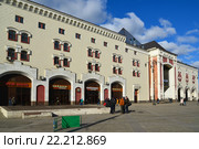 Вид на Казанский вокзал со стороны Новорязанской улицы, Москва (2016 год). Редакционное фото, фотограф Володина Ольга / Фотобанк Лори