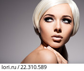Woman's face with fashion black makeup of eye and long black eyelashes. Стоковое фото, фотограф Валуа Виталий / Фотобанк Лори