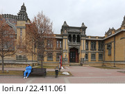 Здание Главных нарзанных ванн на Курортном бульваре зимой, Кисловодск (2016 год). Редакционное фото, фотограф Алексей Гусев / Фотобанк Лори