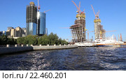 Строительство 200-метрового небоскреба бизнес-центра на приморской набережной в центре Баку. Республика Азербайджан (2015 год). Редакционное видео, видеограф Евгений Ткачёв / Фотобанк Лори