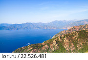 Скалы и море летом, Корсика (2015 год). Стоковое фото, фотограф EugeneSergeev / Фотобанк Лори
