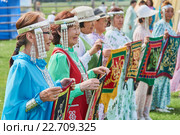 Женщины с символом рода (2015 год). Редакционное фото, фотограф Роман Фомин / Фотобанк Лори
