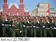 Парадный расчет военного университета Министерства Обороны Российской Федерации на параде в День Победы в Москве, 2016. Редакционное фото, фотограф Алексей Гусев / Фотобанк Лори