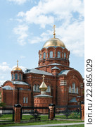 Город Тула. Свято-Сергиевский храм (Храм Сергия Радонежского). Вид сбоку (2016 год). Стоковое фото, фотограф Игорь Низов / Фотобанк Лори