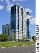 Жилой комплекс "M-House". Улица Академика Янгеля, 2. Район Чертаново Южное. Москва (2016 год). Редакционное фото, фотограф lana1501 / Фотобанк Лори