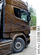 Грузовик Scania Black Amber, ограниченный выпуск (2016 год). Редакционное фото, фотограф Владимир Кошарев / Фотобанк Лори