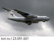 Ил-76МД (бортовой RA-78845) на взлете, аэродром Кубинка (2016 год). Редакционное фото, фотограф Alexei Tavix / Фотобанк Лори
