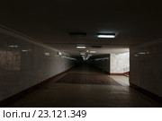 Подземный переход в Самаре. Темнота и опасность. (2016 год). Стоковое фото, фотограф Акиньшин Владимир / Фотобанк Лори