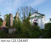 Кладбище в городе Кременце. Тернопольская область, Украина (2016 год). Стоковое фото, фотограф Онищенко Виктор / Фотобанк Лори