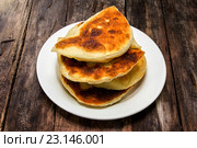 Карельская выпечка. Свательные пироги - keitinpiiroa. Пироги для зятя с пшенной кашей. Стоковое фото, фотограф Наталья Осипова / Фотобанк Лори