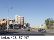 Жилые дома на улице Сибгата Хакима в Казани (2016 год). Редакционное фото, фотограф Дмитрий Неумоин / Фотобанк Лори