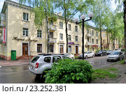 Брянск. Улица Горького, дом 25 (2016 год). Редакционное фото, фотограф Илюхина Наталья / Фотобанк Лори