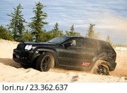 Jeep Grand Cherokee SRT-8 (2016 год). Редакционное фото, фотограф Art Konovalov / Фотобанк Лори