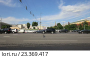Движение на Боровицкой площади, Москва, Россия (2016 год). Стоковое видео, видеограф Владимир Журавлев / Фотобанк Лори