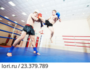 Muay thai boxers at training ring. Стоковое фото, фотограф Дмитрий Калиновский / Фотобанк Лори