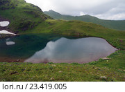 Озеро выше Рыбного в урочище Морг-Сырты, Архыз, КЧР. Стоковое фото, фотограф Оглоблин Андрей Николаевич / Фотобанк Лори