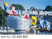 Универсальная корабельная артустановка АК-176 на малом противолодочном корабле "Уренгой" (2016 год). Редакционное фото, фотограф Сергей Дубров / Фотобанк Лори