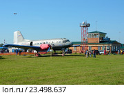 Самолет Ил-14 на аэродроме Орловка (2016 год). Редакционное фото, фотограф Alexei Tavix / Фотобанк Лори