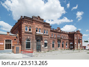 Старое здание на прощади Восстания. Таганрог (2016 год). Редакционное фото, фотограф Владимир Арсентьев / Фотобанк Лори