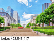 La Defense бизнес-квартал в Париже (2016 год). Редакционное фото, фотограф Vitas / Фотобанк Лори