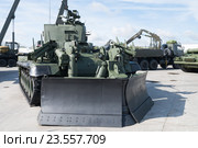 Инженерная машина разграждения "ИМР". "Армия-2016" - Международный военно-технический форум. Парк "Патриот" Редакционное фото, фотограф Алексей Бок / Фотобанк Лори