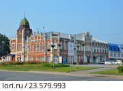 Россия, Барнаул. Здание Барнаульской городской думы 1914-1916 годов постройки. Пересечение Проспекта Ленина и улицы Льва Толстого. Редакционное фото, фотограф Овчинникова Ирина / Фотобанк Лори