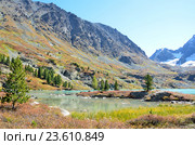 Россия, Республика Алтай, горное озеро Куйгук осенью. Стоковое фото, фотограф Овчинникова Ирина / Фотобанк Лори